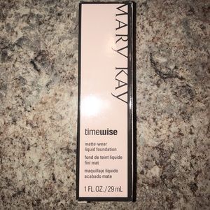 Mary Kay Makeup - Mary Kay Matte Liquid Foundation in Bronze 1 Mary Kay Makeup - Mary Kay Matte Liquid Foundation in Bronze 1